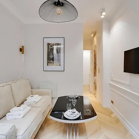 Appartamento Charming - 1br 4p - Center Of *
