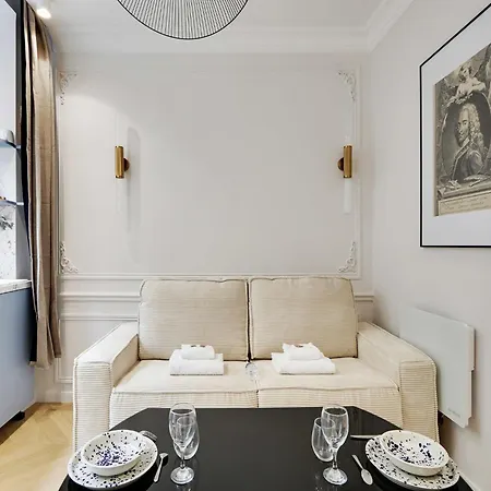 Appartamento Charming - 1br 4p - Center Of *